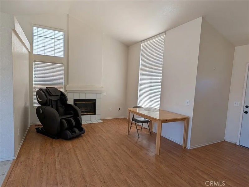 16362 Avenida De Loring