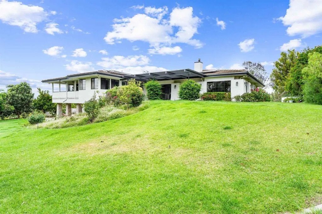 19 Gateview Drive