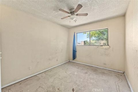 Tiny photo for 831 W Lugonia Ave, Redlands, CA 92374 (MLS # IG25249115)