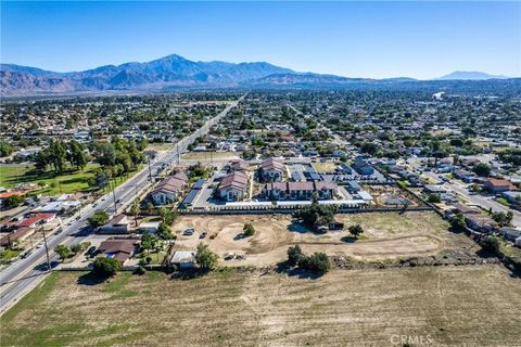 Tiny photo for 831 W Lugonia Ave, Redlands, CA 92374 (MLS # IG25249115)