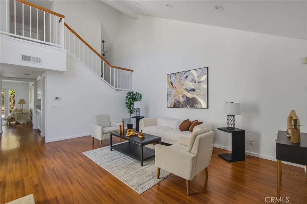 4981 Paseo Segovia