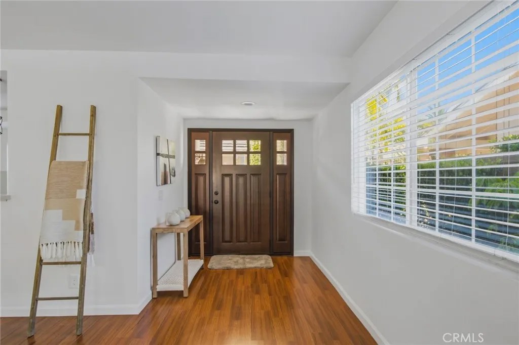 4981 Paseo Segovia