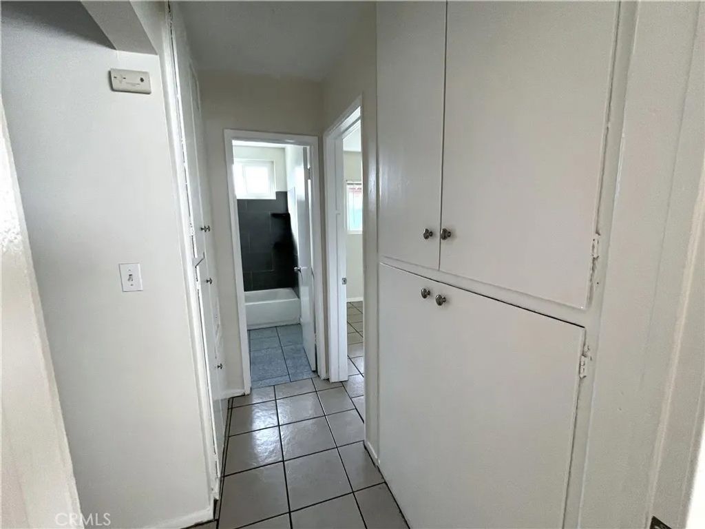 Photo of 6959 N Atlantic Pl, Long Beach, CA 90805 (MLS # PW25280453)