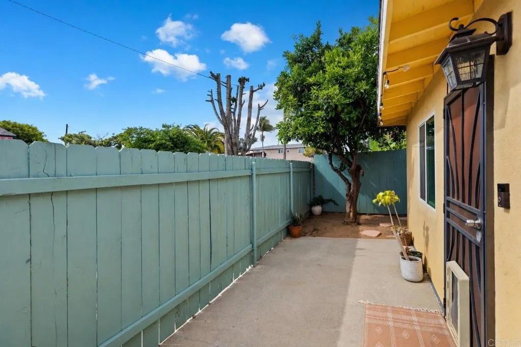 Photo of 1312 Missouri Avenue, Oceanside, CA 92054 (MLS # NDP2603834)