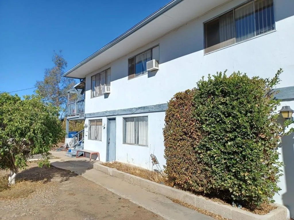 Photo of 9420 Emerald Grove Avenue, Lakeside, CA 92040 (MLS # PTP2507291)