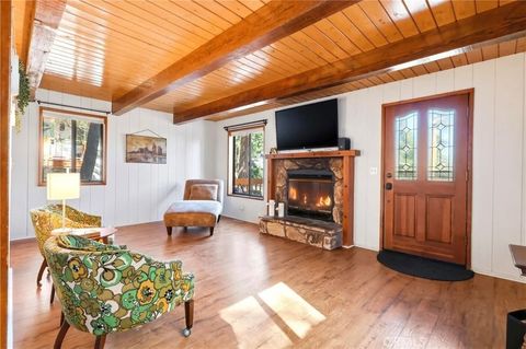 Photo of 2015 Mojave Scenic Dr, Wrightwood, CA 92397 (MLS # HD26082743)