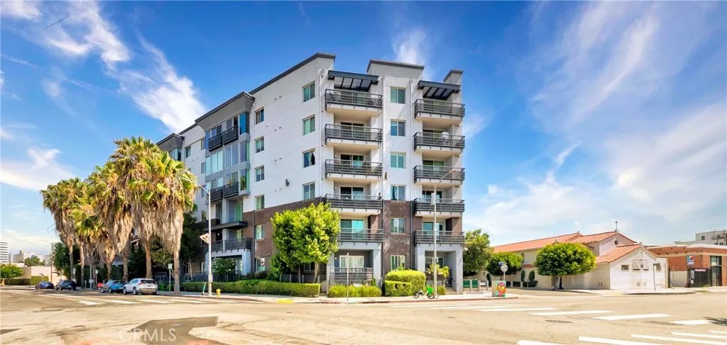 629 Traction Avenue 307