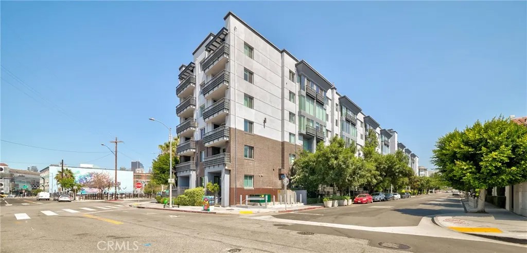 629 Traction Avenue 307