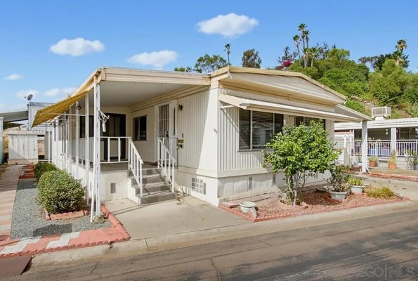 8712 N MAGNOLIA AVE SPC 54, SANTEE, CA 92071 - Image 90ffd099e1f22370d32c0cf8fb0c314a/3285753885