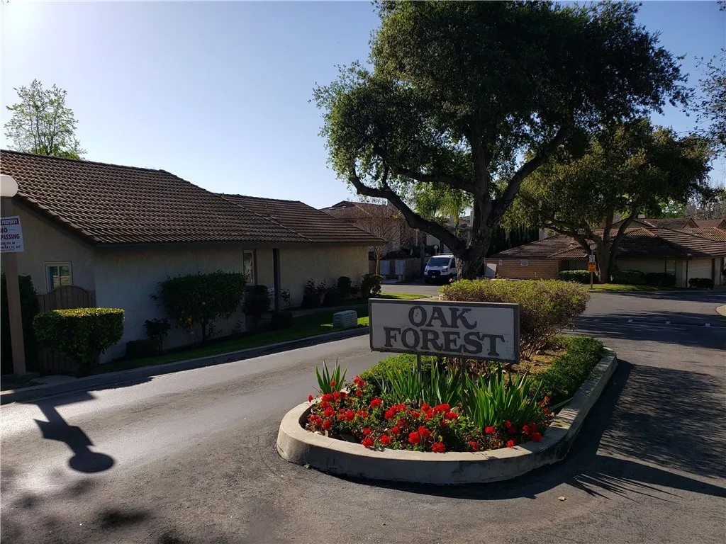 132 Oak Forest Circle