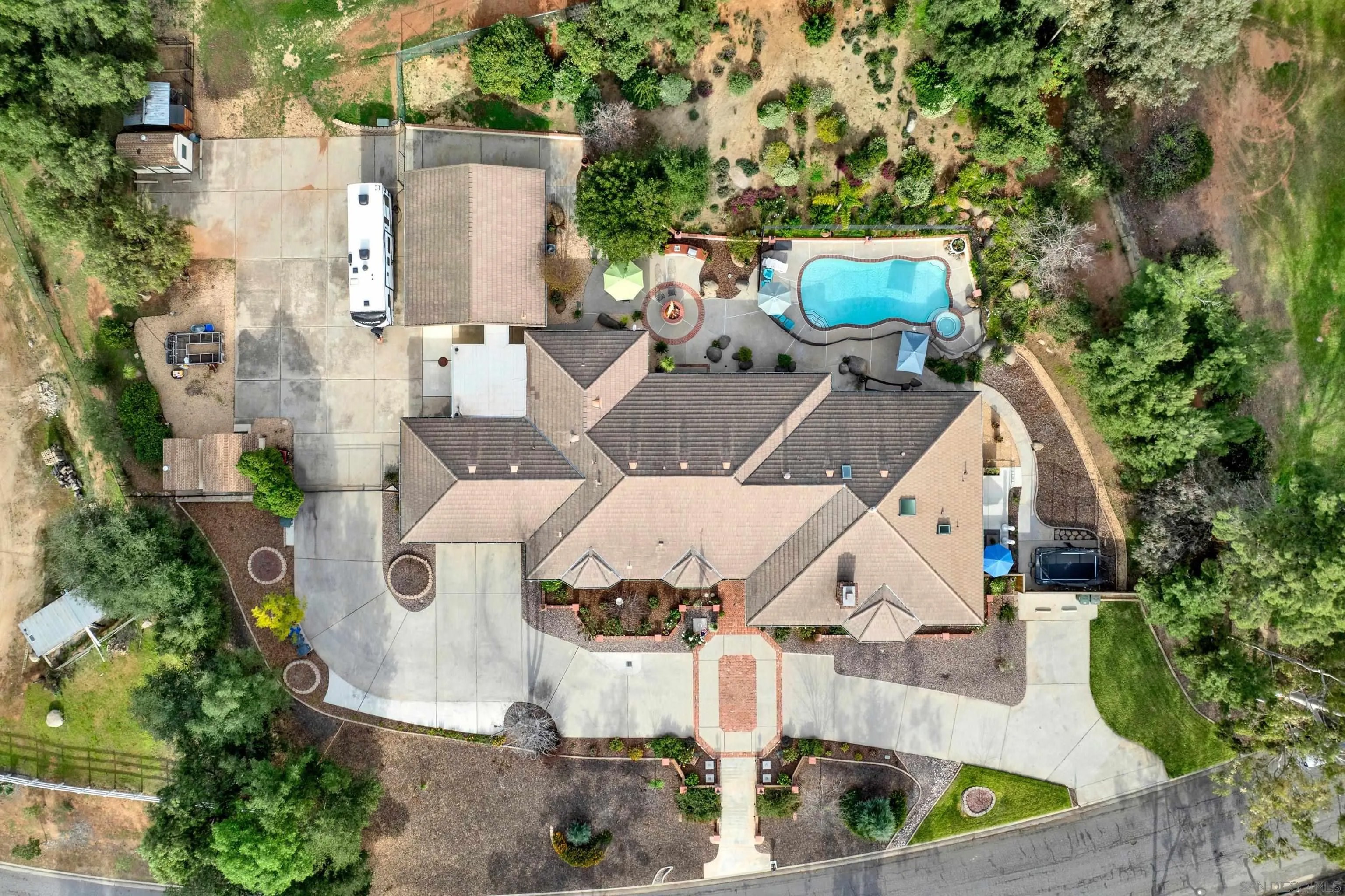 15428 El Capitan Real Ln