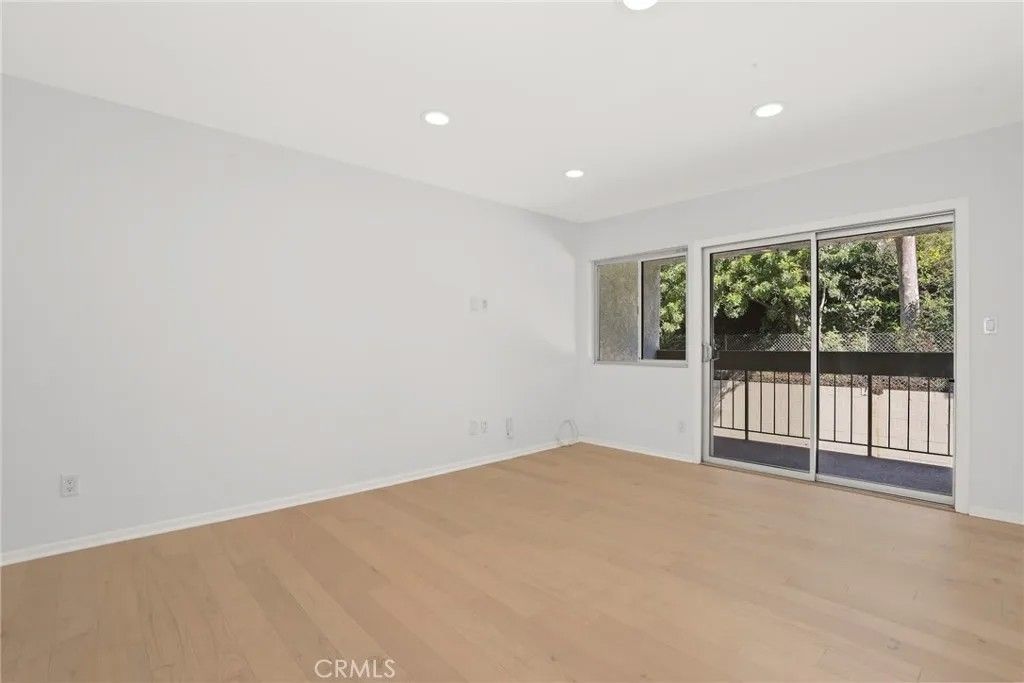 Photo of 4900 Overland Avenue #178, Culver City, CA 90230 (MLS # SB26037225)