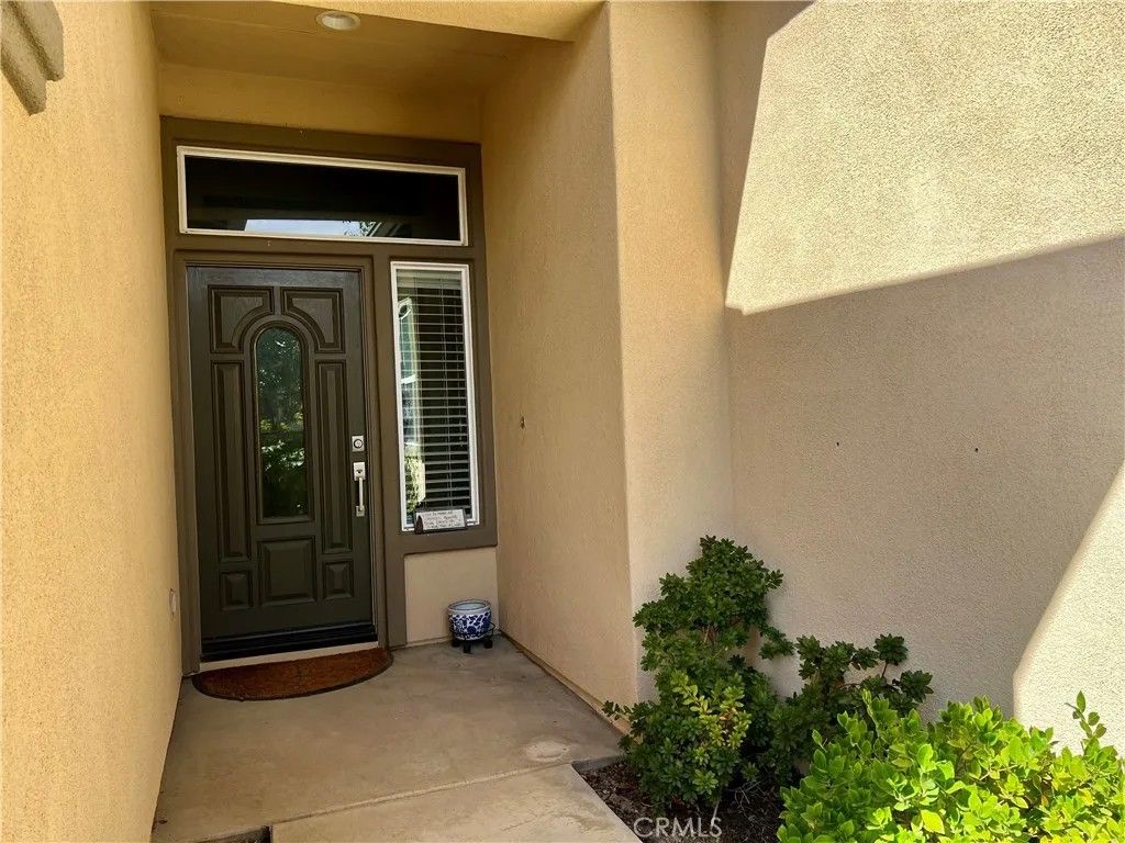 Photo of 24005 Boulder Oaks Dr, Corona, CA 92883 (MLS # IG25251801)