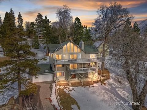 Photo of 27814 North Bay Rd, Lake Arrowhead, CA 92352 (MLS # IG26038609)