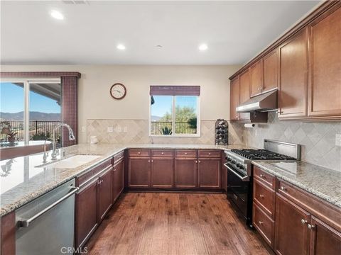 Tiny photo for 20517 Charlie Ct, Saugus, CA 91350 (MLS # SR25241262)