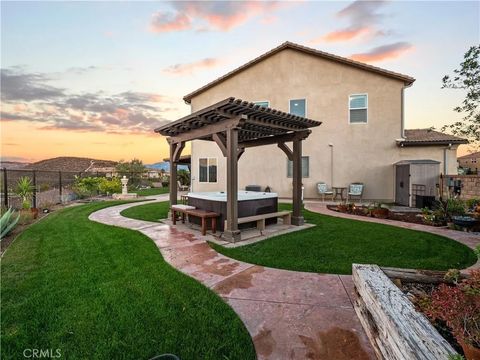 Tiny photo for 20517 Charlie Ct, Saugus, CA 91350 (MLS # SR25241262)
