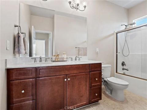 Tiny photo for 20517 Charlie Ct, Saugus, CA 91350 (MLS # SR25241262)