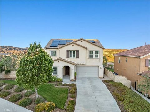 Tiny photo for 20517 Charlie Ct, Saugus, CA 91350 (MLS # SR25241262)