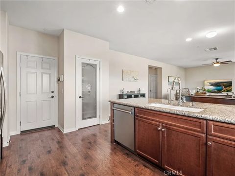 Tiny photo for 20517 Charlie Ct, Saugus, CA 91350 (MLS # SR25241262)