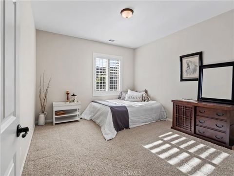 Tiny photo for 20517 Charlie Ct, Saugus, CA 91350 (MLS # SR25241262)