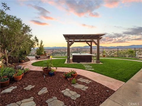 Tiny photo for 20517 Charlie Ct, Saugus, CA 91350 (MLS # SR25241262)