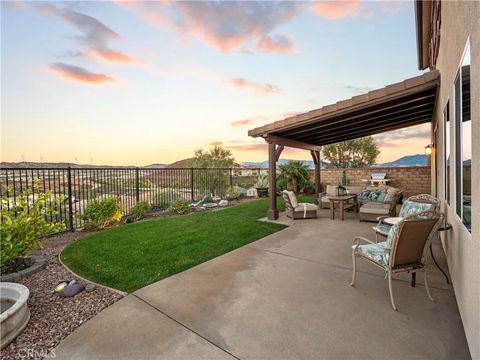 Tiny photo for 20517 Charlie Ct, Saugus, CA 91350 (MLS # SR25241262)