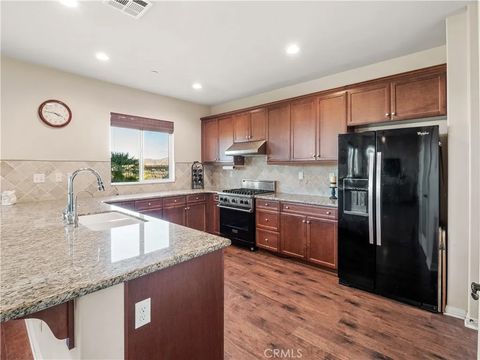 Tiny photo for 20517 Charlie Ct, Saugus, CA 91350 (MLS # SR25241262)
