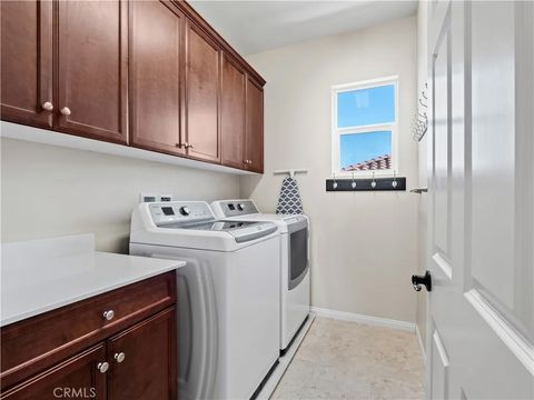 Tiny photo for 20517 Charlie Ct, Saugus, CA 91350 (MLS # SR25241262)