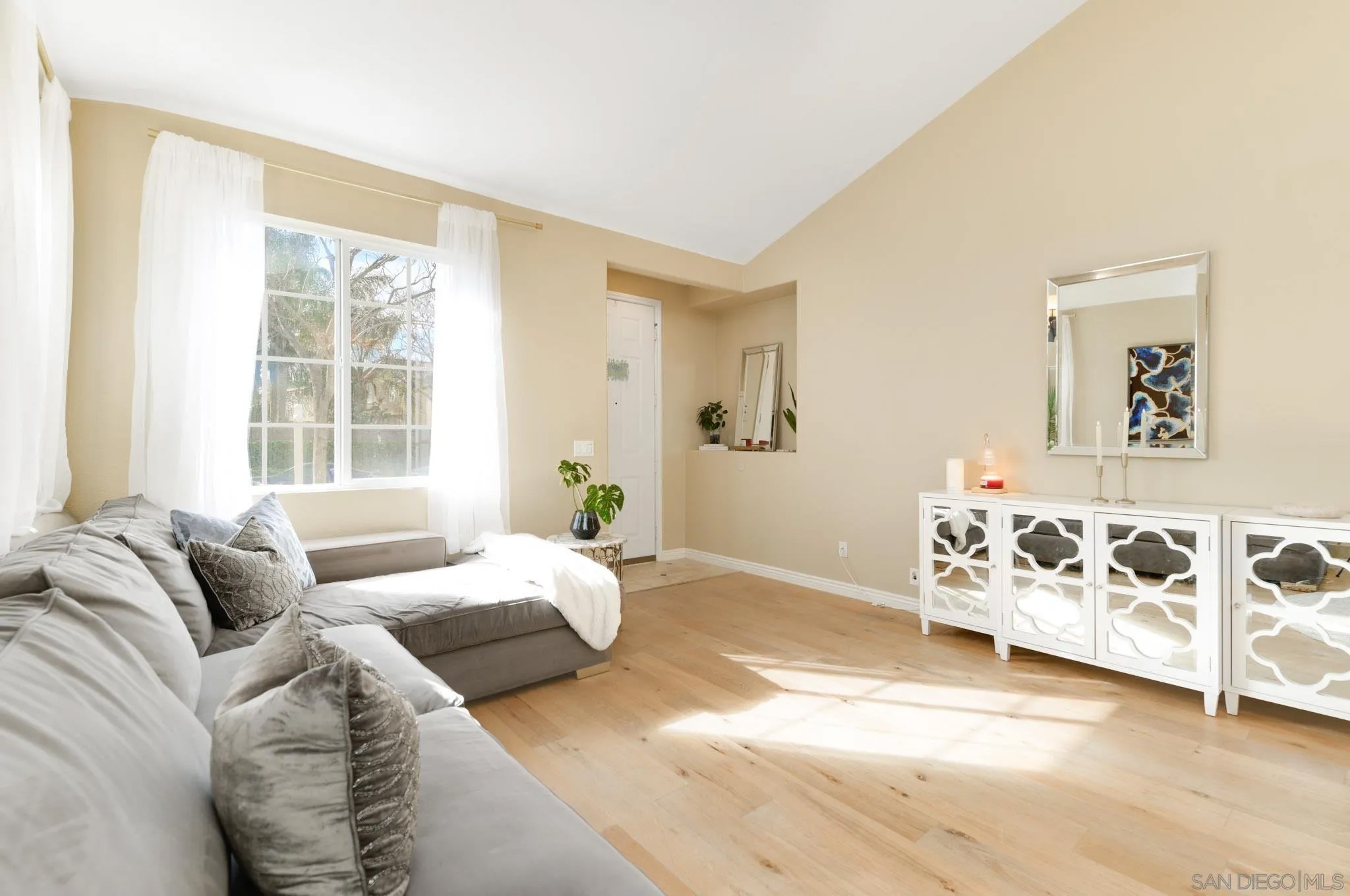 1217 Wolfs Hill Road