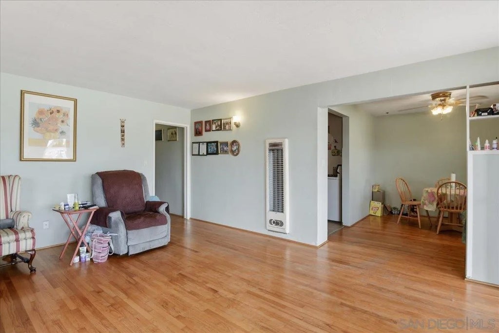 Photo of 986 9th St, Imperial Beach, CA 91932 (MLS # 260020690)