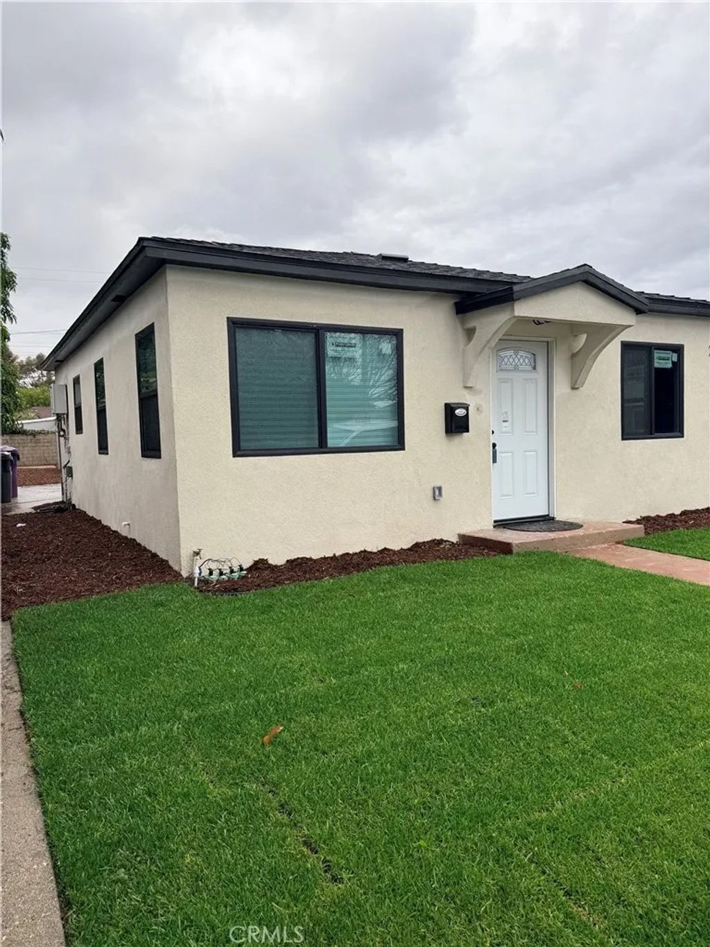 Photo of 2101 W Canton St, Long Beach, CA 90810 (MLS # SB25279205)