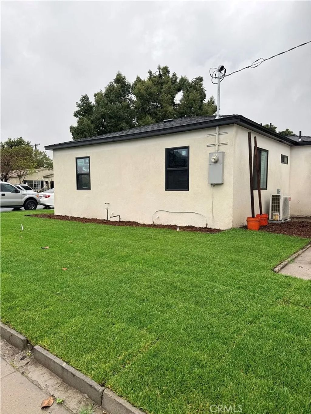 Photo of 2101 W Canton St, Long Beach, CA 90810 (MLS # SB25279205)