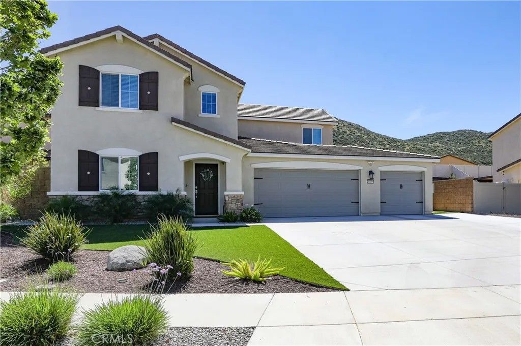 Photo of 32259 Rambling Court, Winchester, CA 92596 (MLS # SW26082327)