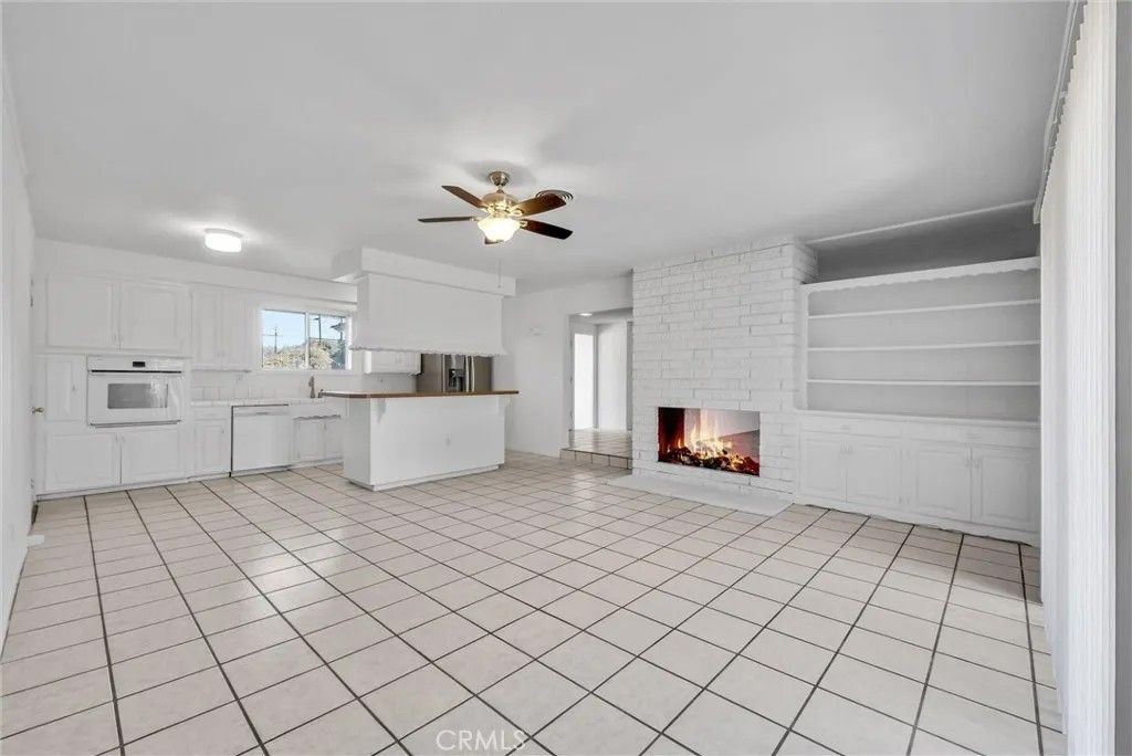 Photo of 13981 Brenan Way, Santa Ana, CA 92705 (MLS # ND26035224)