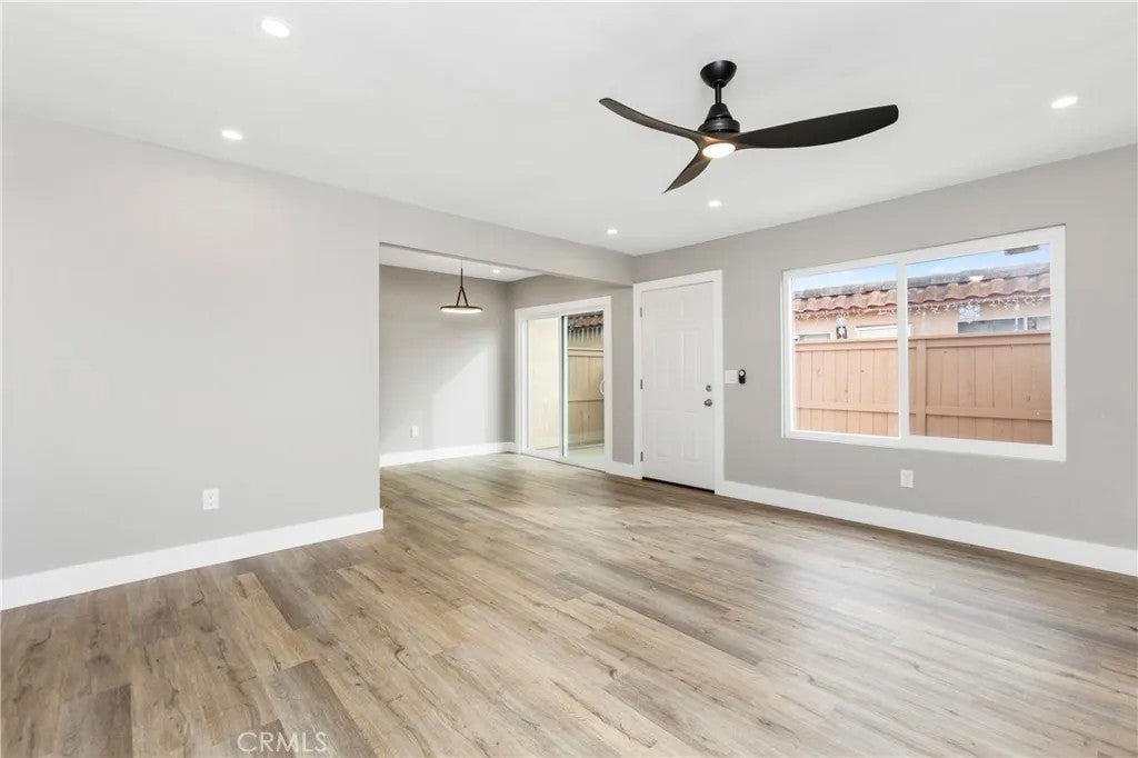 31377 Los Rios 64F