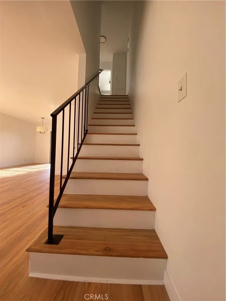 933 N Cedar 14