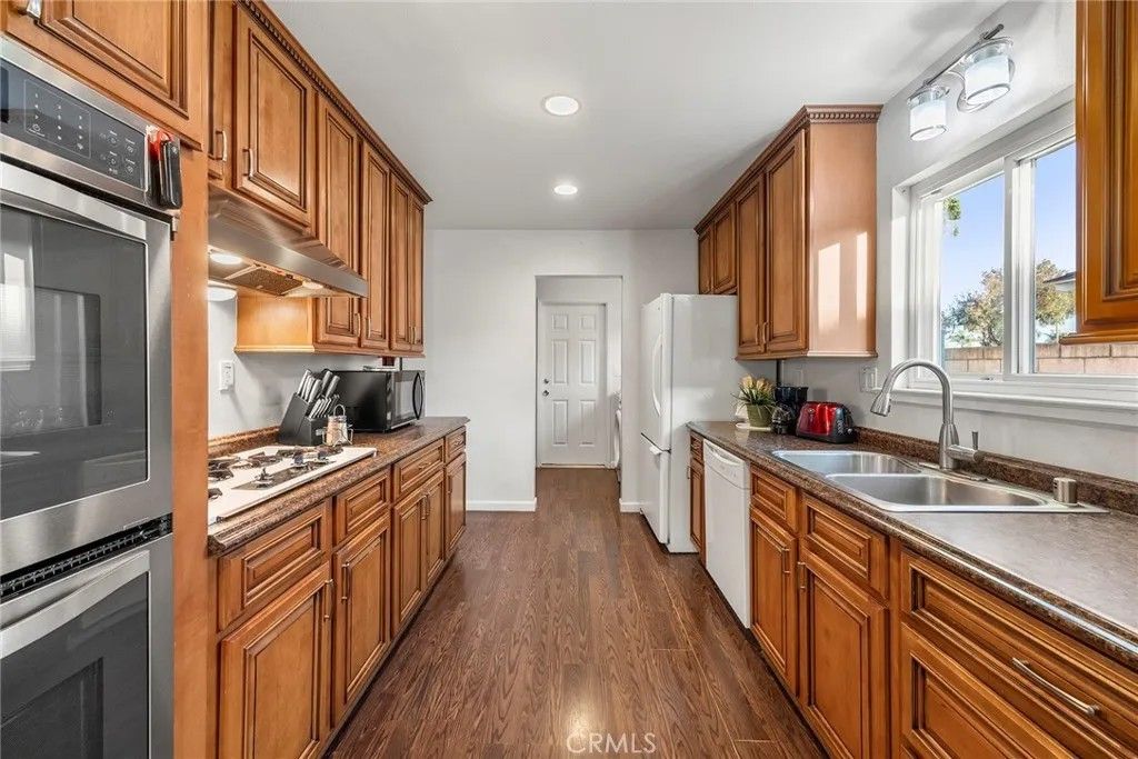 Photo of 1420 N Sacramento St, Orange, CA 92867 (MLS # PW26021204)