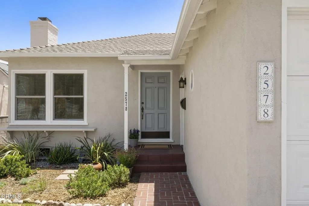 2578 New York Drive