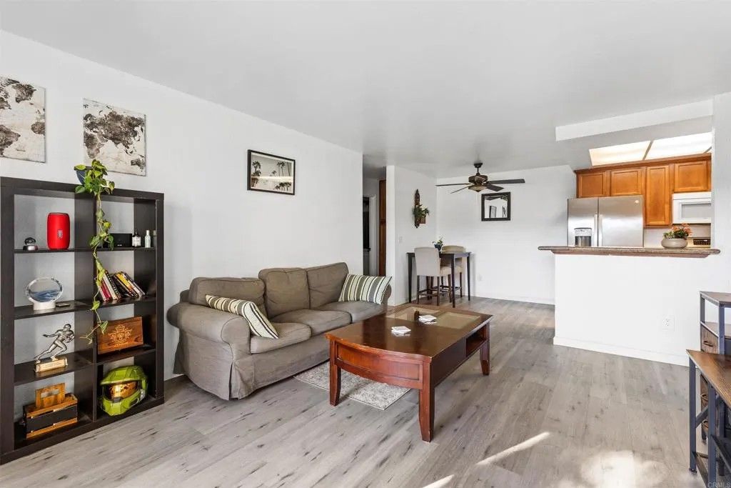 Photo of 432 Edgehill Lane #83, Oceanside, CA 92054 (MLS # NDP2511409)