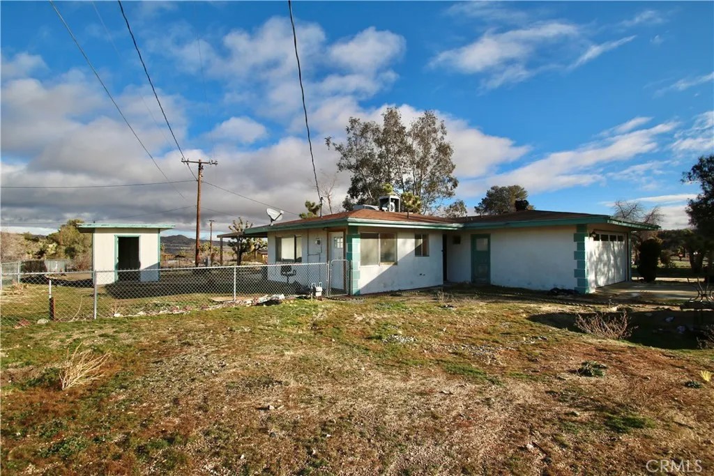 57136 Navajo Trail