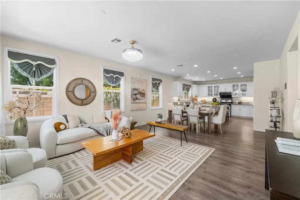 3830 S Silver Oak