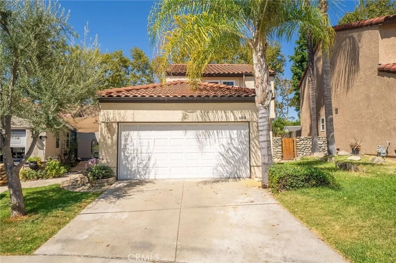 6864 Woodcrest