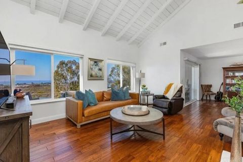 1762 Burgundy Road Encinitas CA 92024