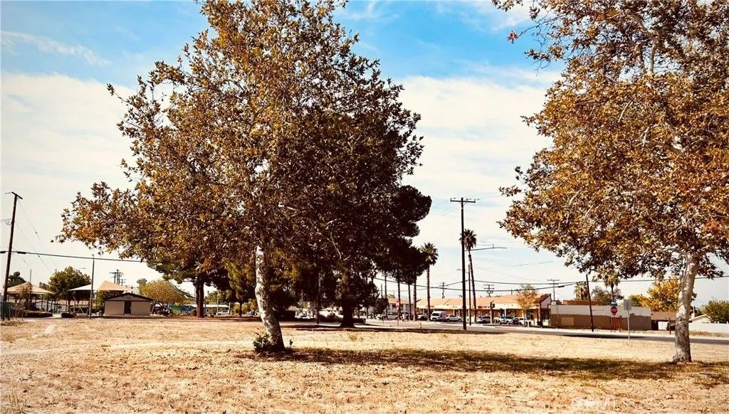 Photo of 467 S Hewitt St, San Jacinto, CA 92583 (MLS # SW25256203)