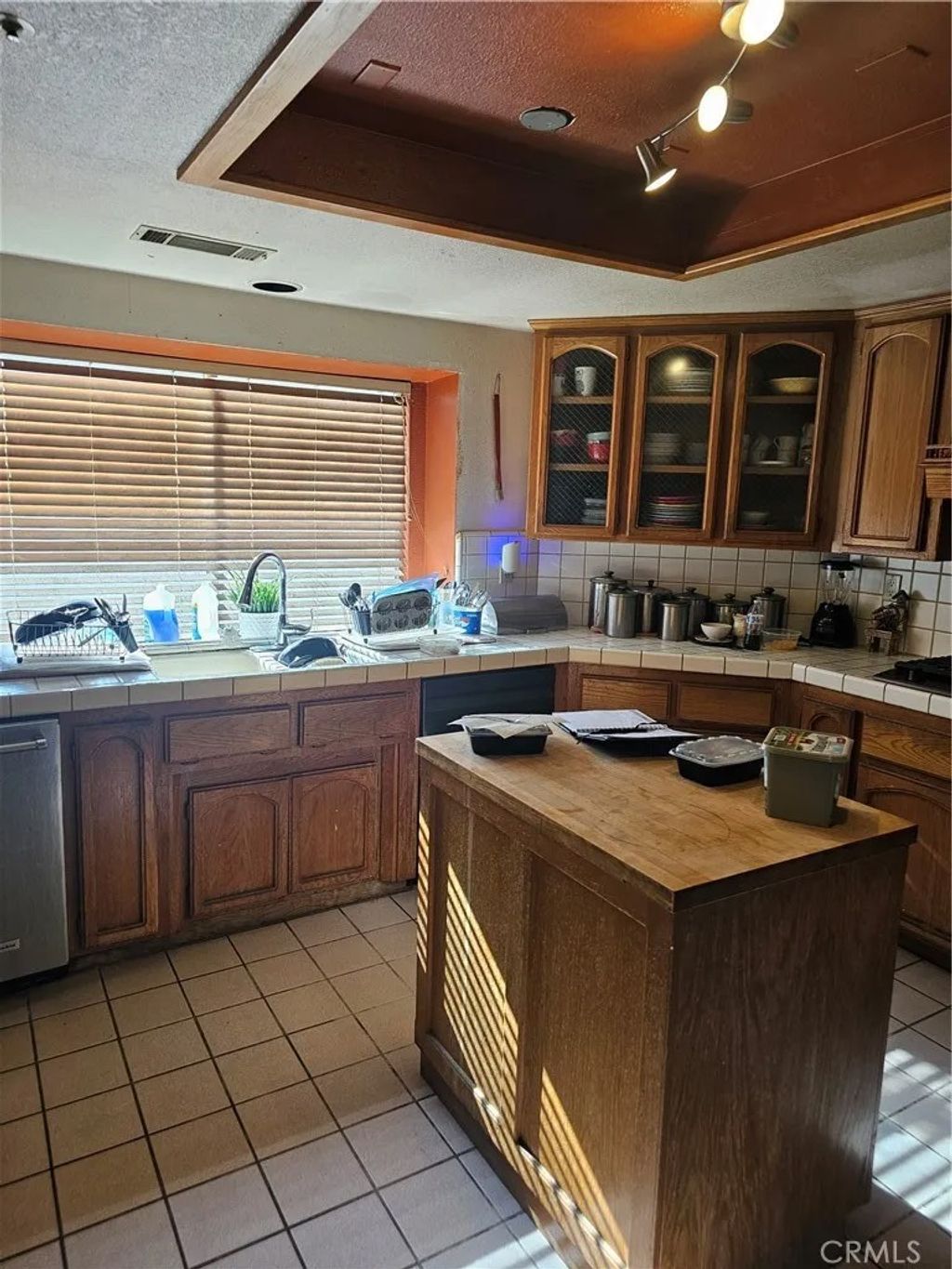Photo of 18141 Country Glen Lane, Victorville, CA 92395 (MLS # CV26042878)