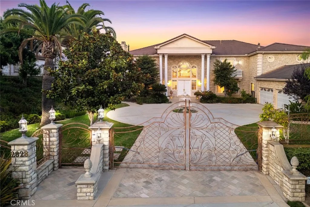 2828 Water Course Drive
