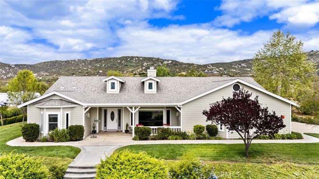 820 Santa Fe Highlands Dr