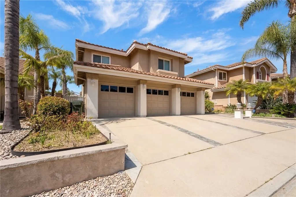 518 S Laureltree