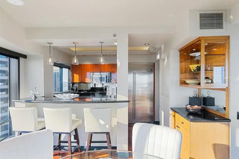 Tiny photo for 200 Harbor Dr #1502, San Diego, CA 92101 (MLS # PTP2509084)
