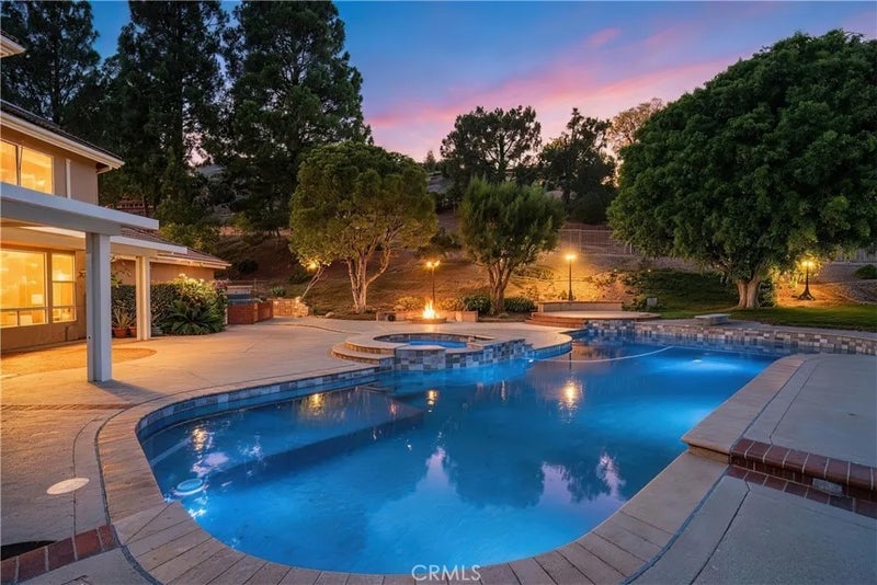 27880 Mount Whitney